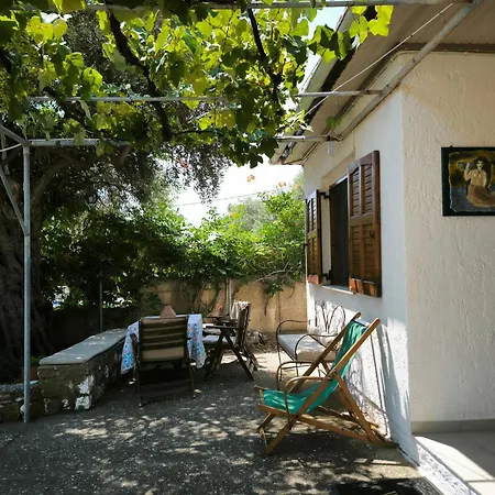 Apartment Seaside House Kinira